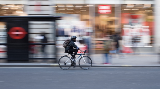 How has COVID impacted cycling retailers in the UK?